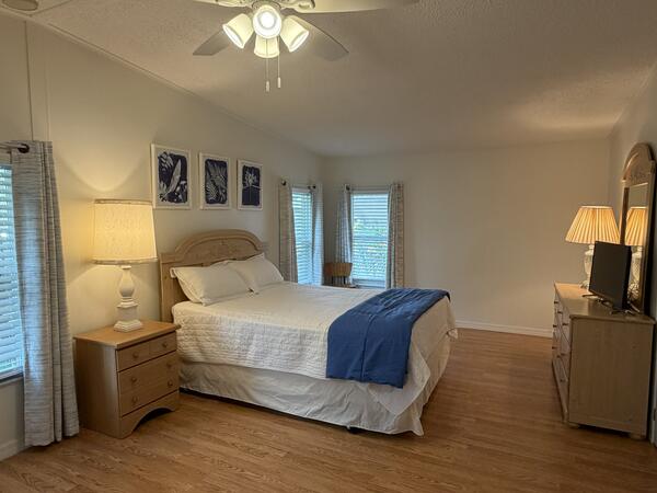 215 Fairway Circle a Winter Haven, FL Mobile or Manufactured Home for Sale